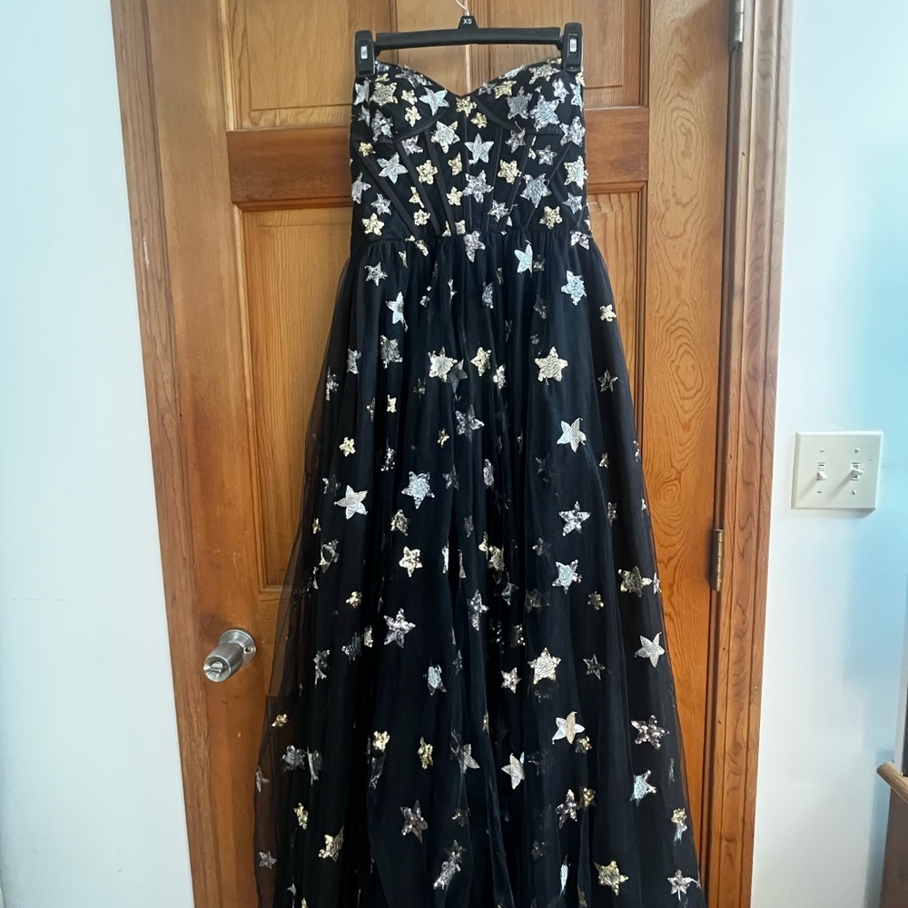 Elegant Black and Gold Starry Evening Gown